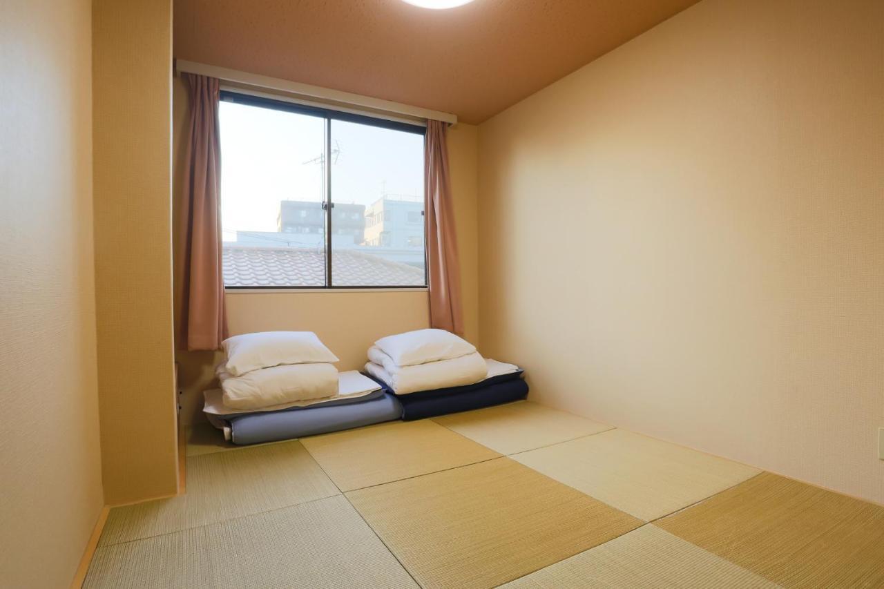 Hostel East Blue Kasai Tokyo Bagian luar foto